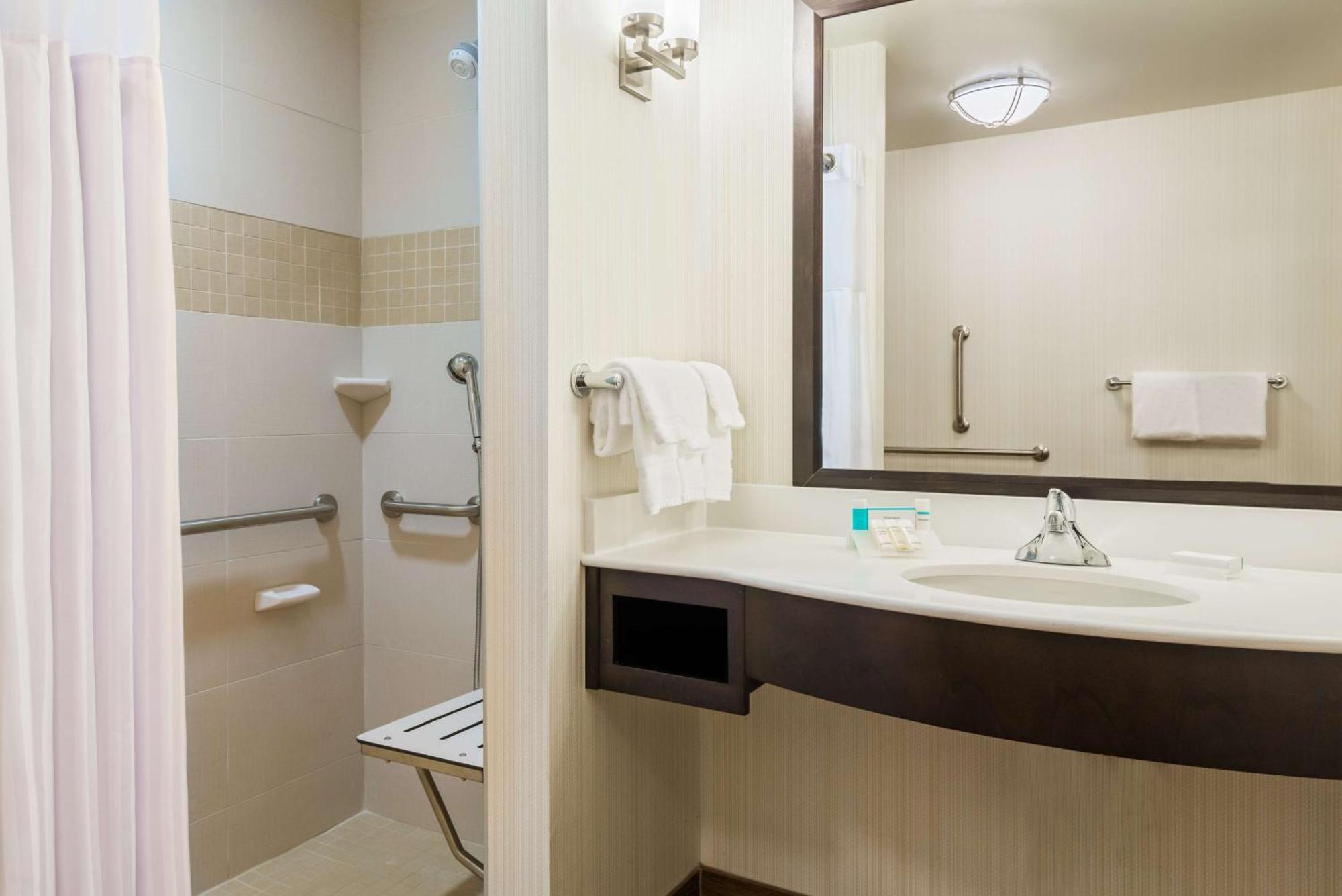 Hilton Garden Inn Wayne Eksteriør bilde