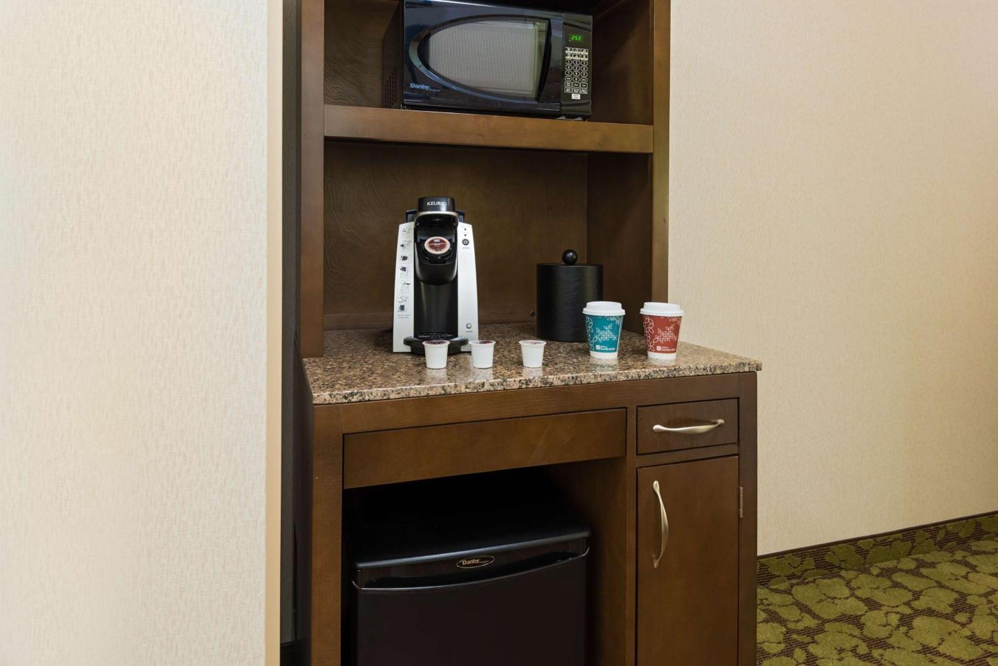 Hilton Garden Inn Wayne Eksteriør bilde